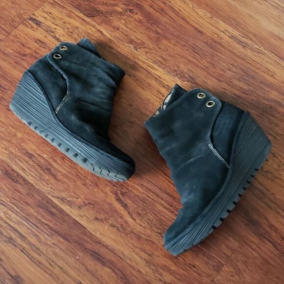 Fly London Womens Black Suede Whimsygoth Grunge Boho Platform Booties Size 39 - Picture 1 of 5